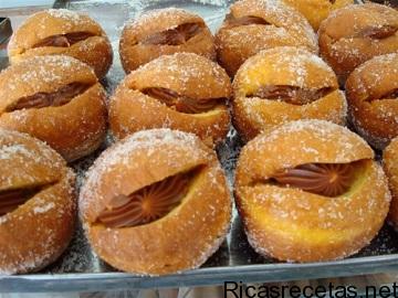 Berlinesas de dulce de leche