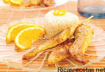 Banderillas de pollo en salsa de cítricos