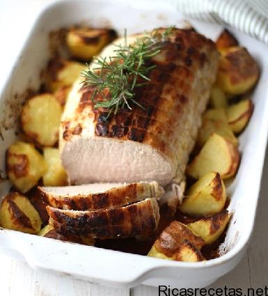 Lomo de cerdo al horno con patatas