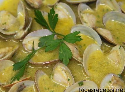Almejas a la marinera